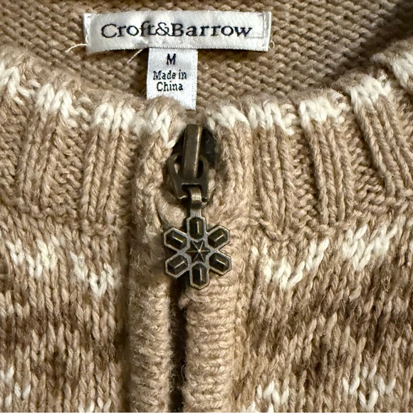 CARDIGAN SWEATER Zip Up CROFT & BARROW tan white SNOWFLAKES medium - Picture 13 of 13
